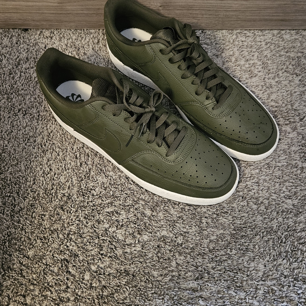 Nike Men's Olive Green Sneakers - Picture 8 of 11